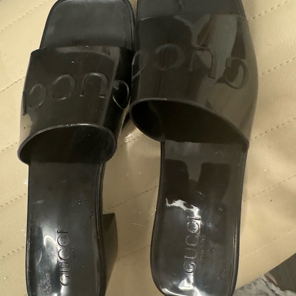 Gucci only wore a couple of times - Picture 6 of 7